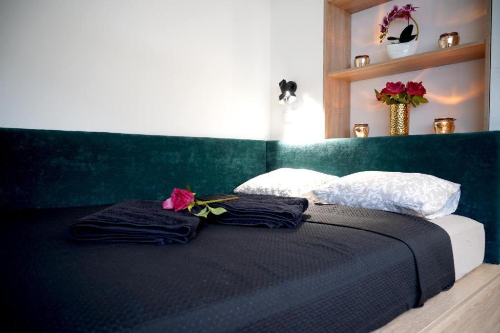 Relax Jacuzzi Apartment Краків Екстер'єр фото